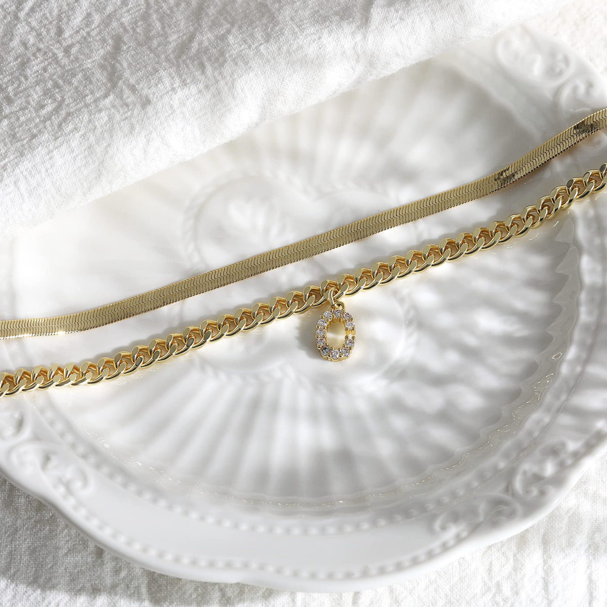 Velmora Initial Letter Anklet
