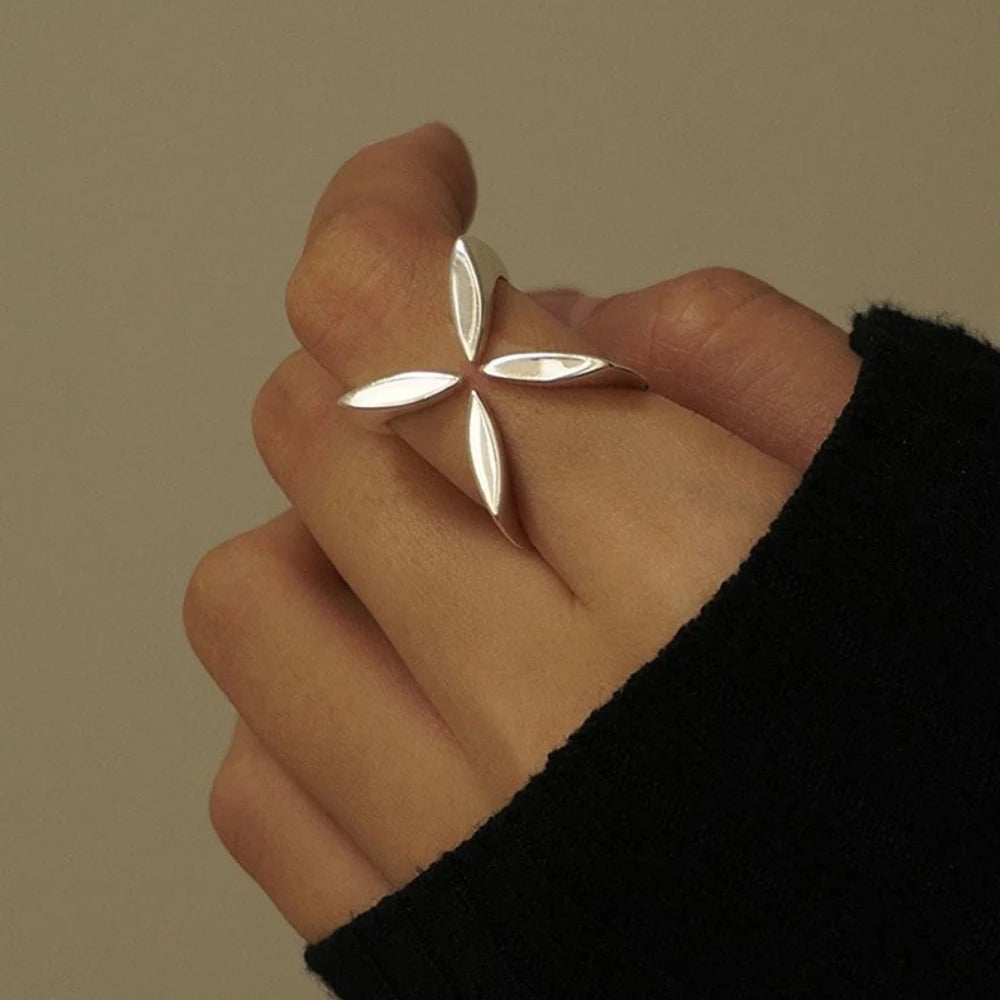 Stellar Cross Ring