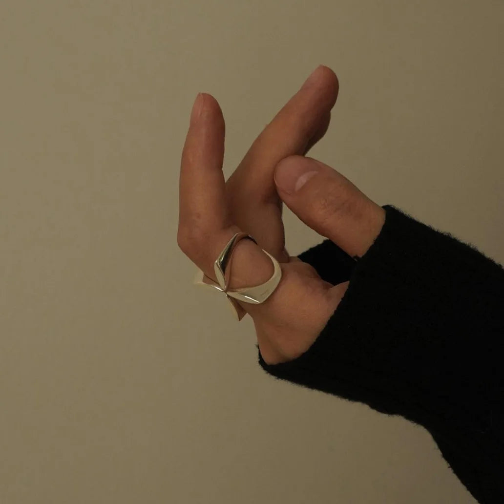 Stellar Cross Ring